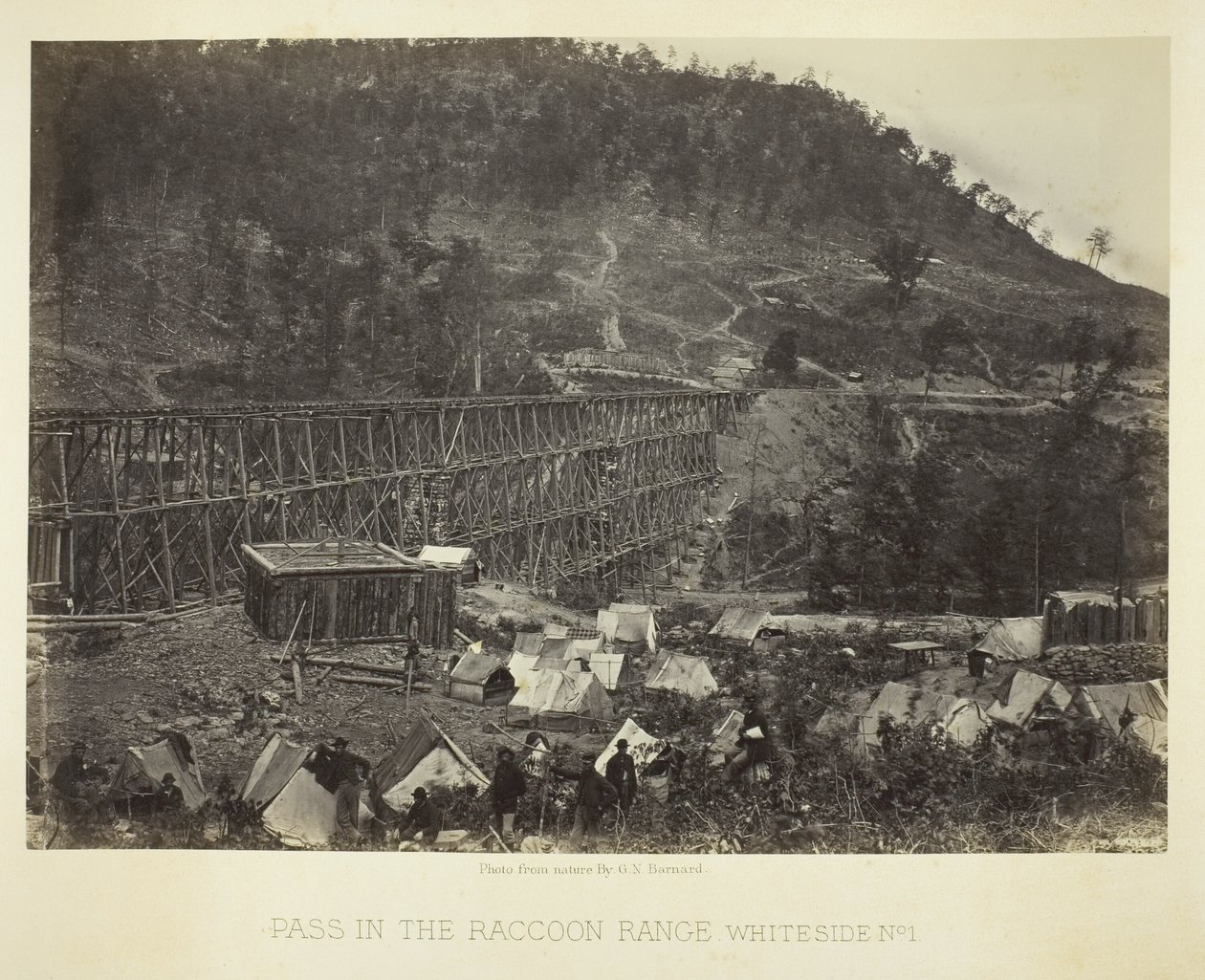 Pass i Raccoon Range, Whiteside No. 1 av George N. Barnard