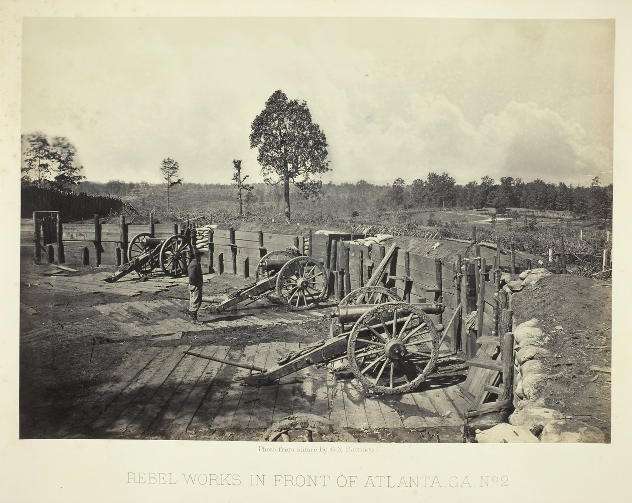 Rebell arbetar framför Atlanta, GA, nr 2, 1864. av George N. Barnard