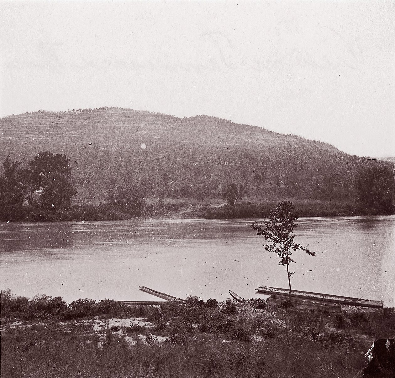 Utsikt över Tennessee River, ca. 1864. av George N. Barnard
