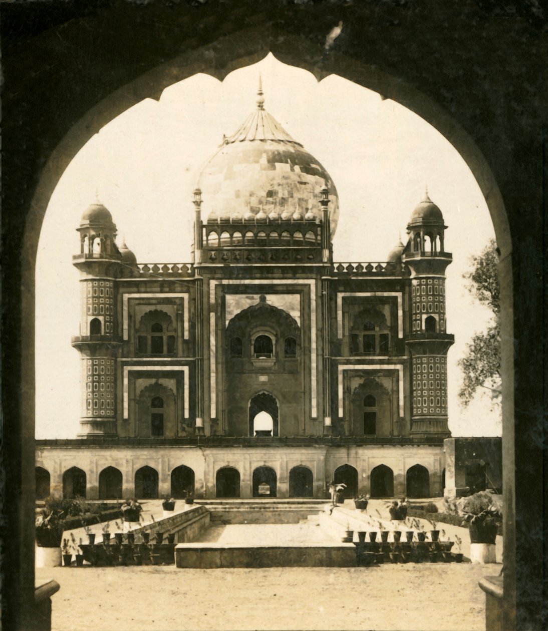 Safdarjungs grav, Delhi, Indien, c1909. av George Rose