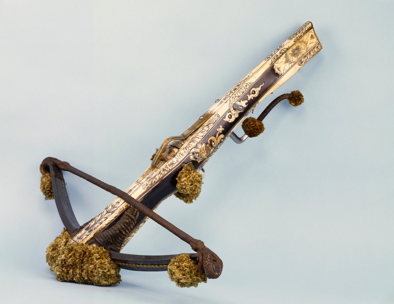 Ett fint tyskt armborst, sent 1500-tal, sent 1500-tal av German School