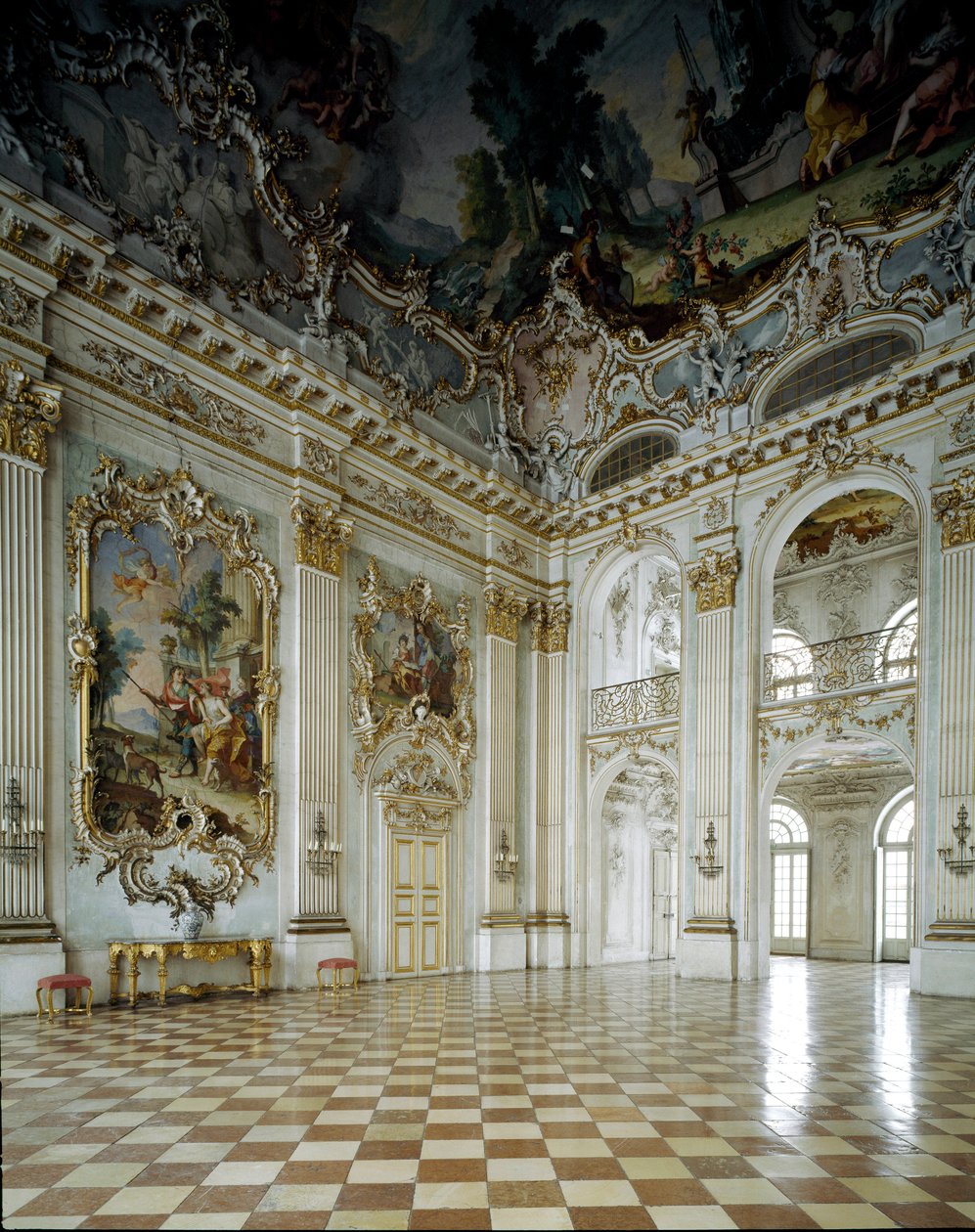 Barockkonst: utsikt över den stora salongen. 1600-talspalatset Nymphenburg, München Tyskland av German School