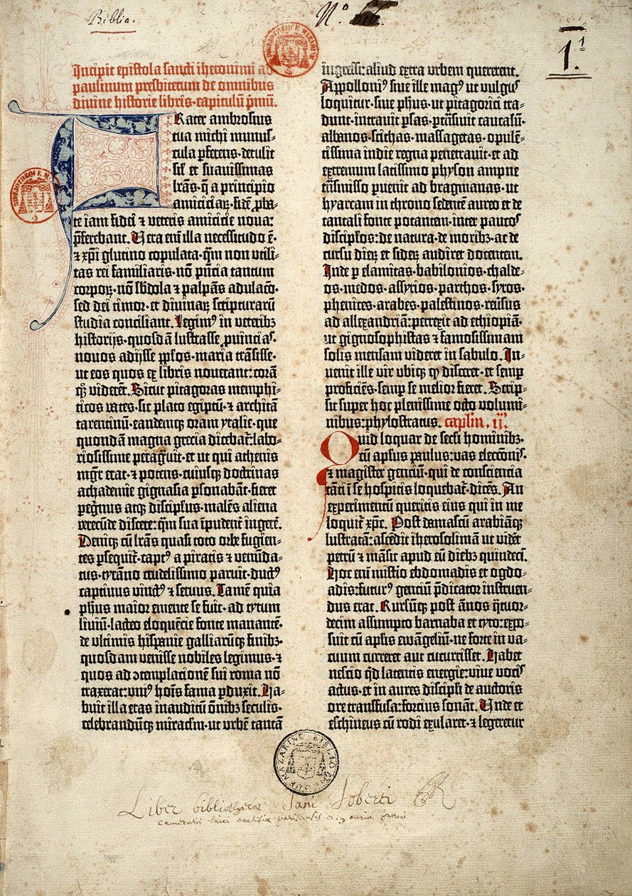 Första sidan av Bibeln på latin (vulgata) av Gutenberg förberedd i Mainz 1452 - 1454. Början av epitre av Saint Hieronymus till prästen Paulin som behandlar alla böcker i den heliga Skrift. av German School
