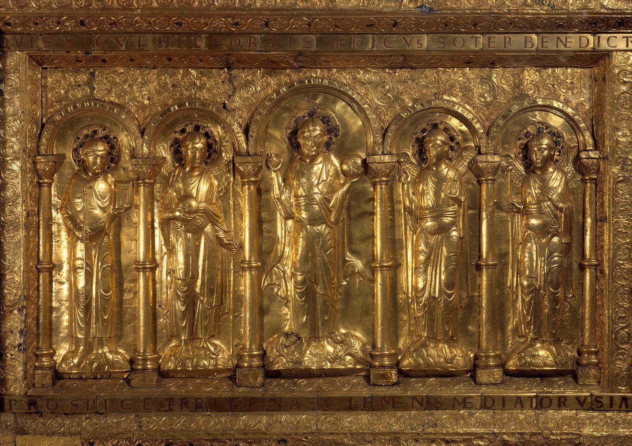 Framför altaret i katedralen i Bale Around the Benching Kristus, de tre ärkeänglarna (Michael, Gabriel och Raphael) och Saint Benedict of Nursie, och vid hans fötter sa kejsar Henrik II att den helige (973-1024) och Imponera på Cunegonde (975-103 av German School