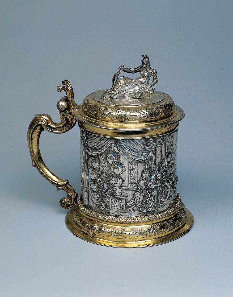 Tankard, kroppen jagade med en scen som representerar Alexander och legenden om den gordiska knuten, Danzig, ca 1680 (paket förgyllt silver) av German School