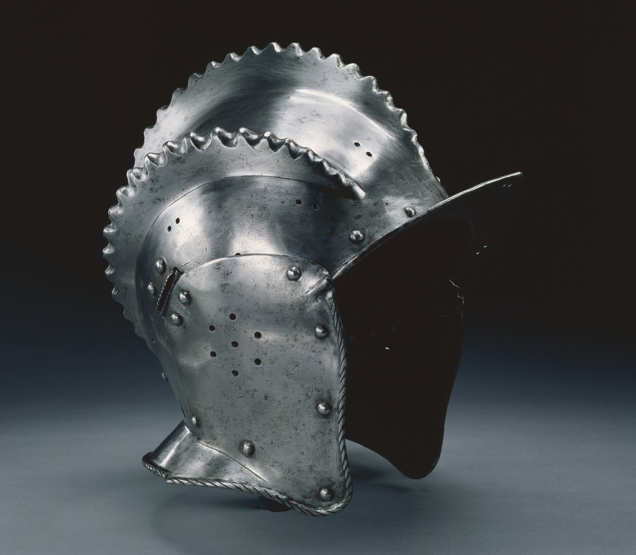 Trippelkrönt burgonet, c.1560-70 av German School