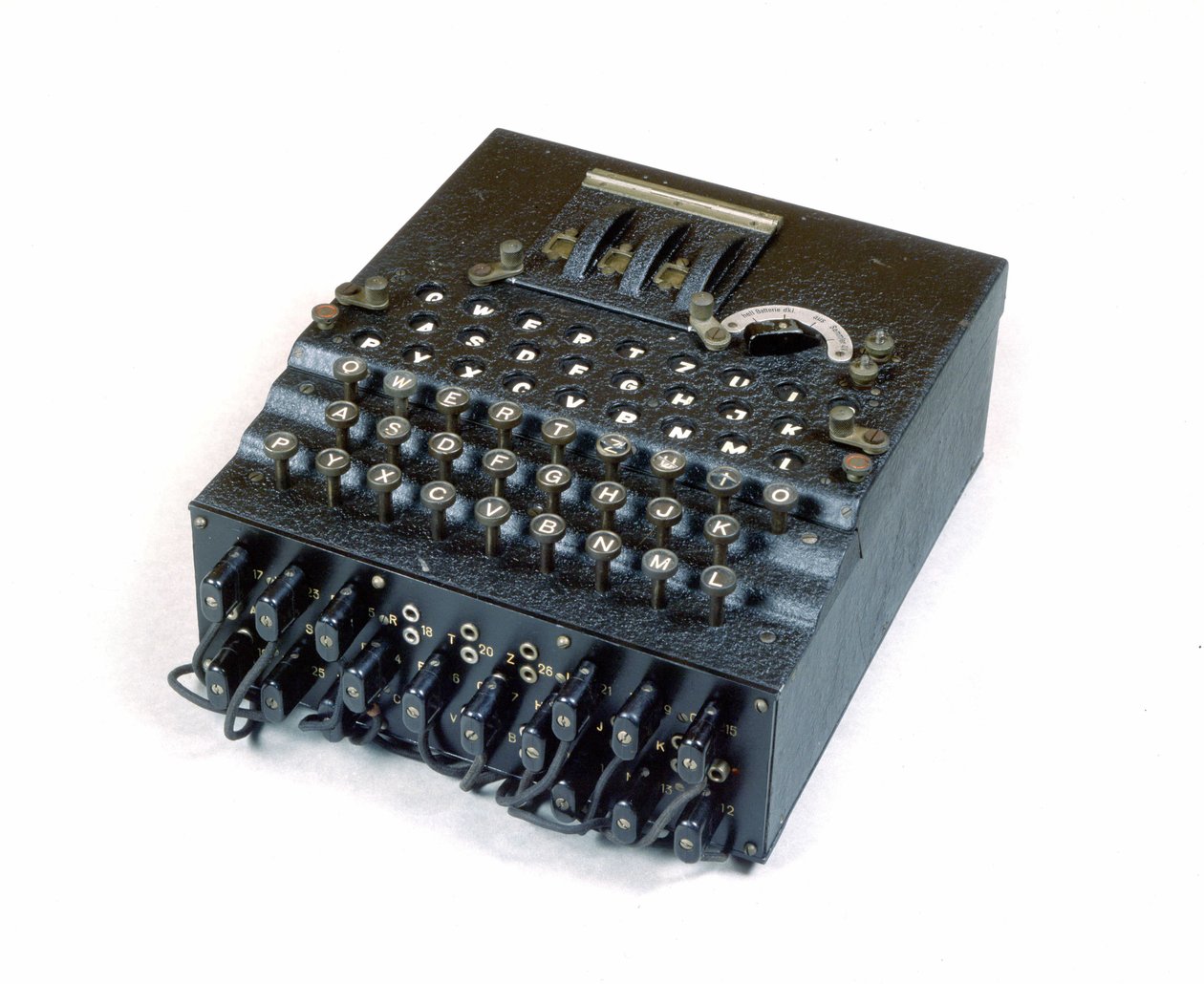 Kriget 1939-1945. Avkodningsmaskin "" Enigma"" uppfann av Arthur Scherbius (1878-1929) tysk ingenjör. av German School