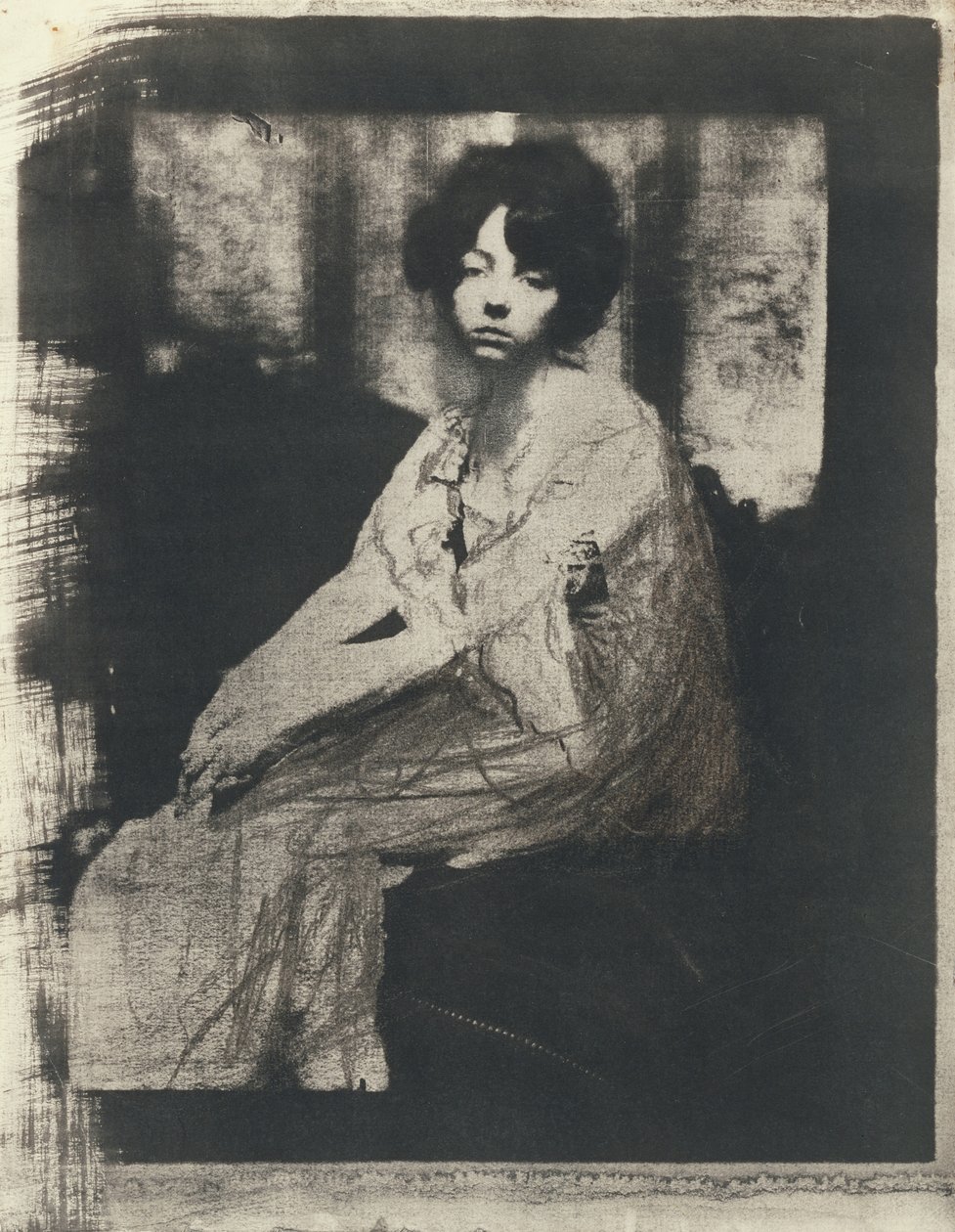 [Sittande kvinna] av Gertrude Käsebier