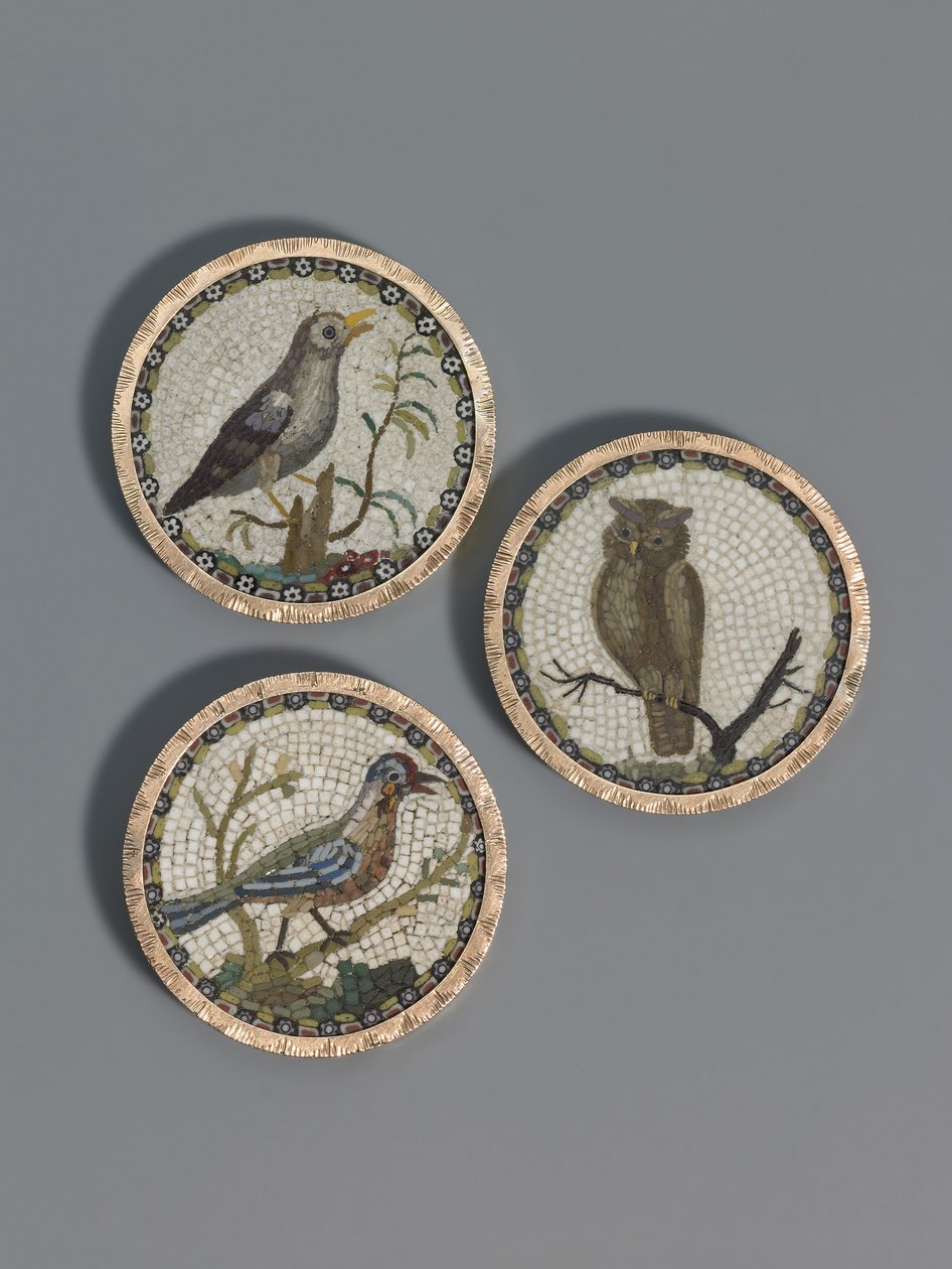 Tre knappar, ca 1775 (guld och mikromosaik) av Giacomo (workshop of) Raffaelli