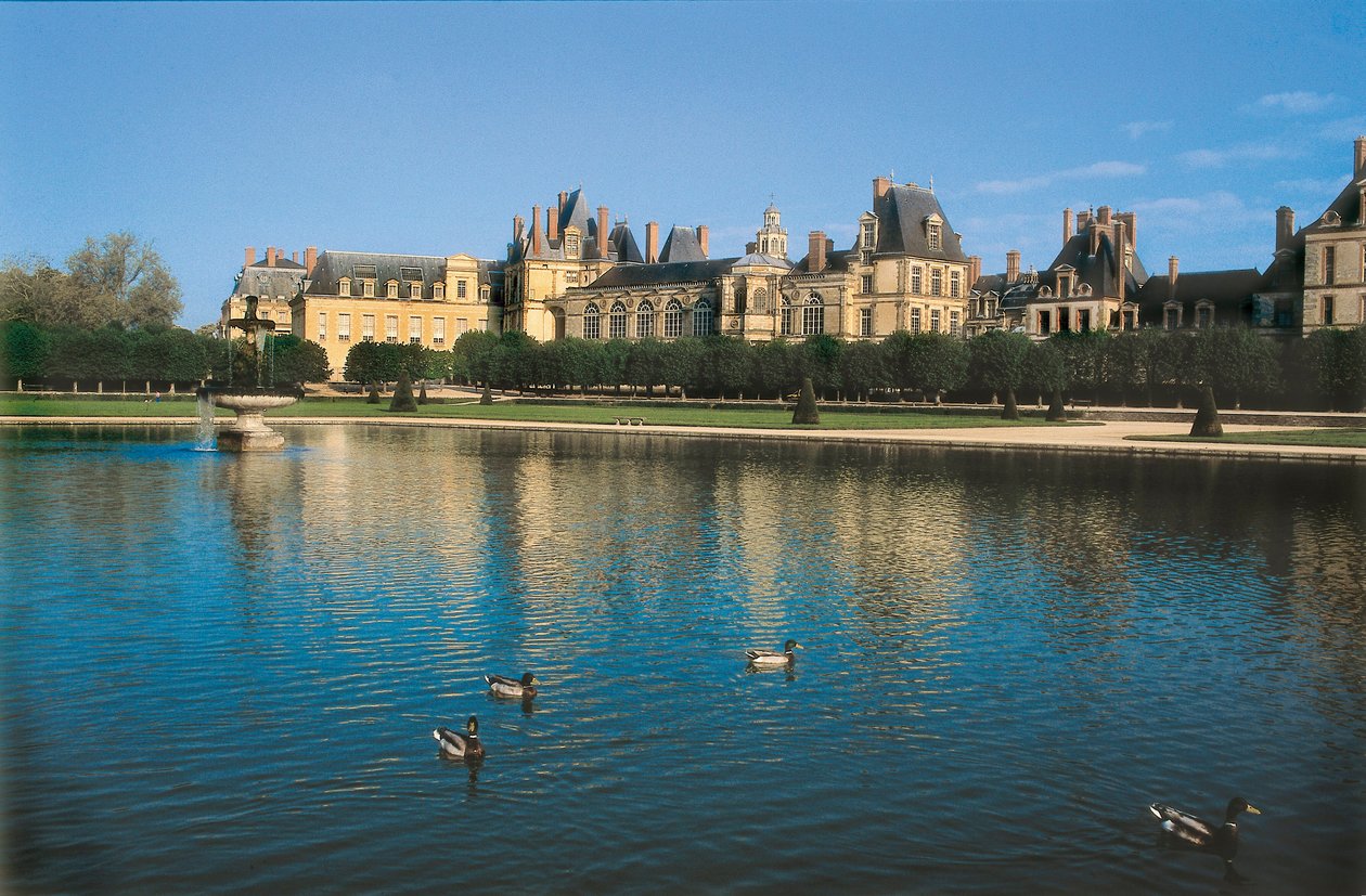Slottet Fontainebleau i Seine och Marne (Seine-et-Marne), Frankrike. Arkitektur av Gilles Le Breton (ca av Gilles and Delorme Philibert Le Breton