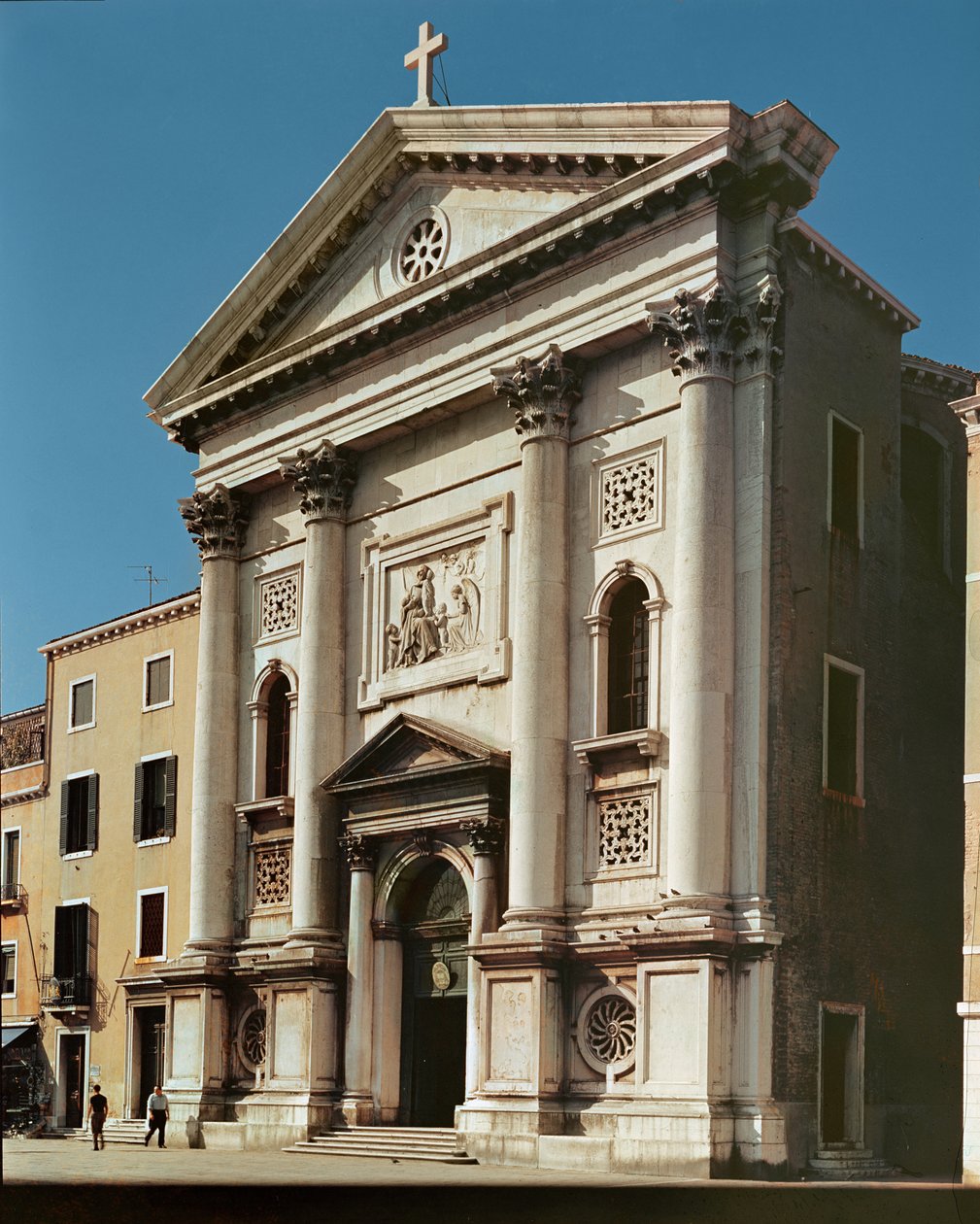 Fasad av kyrkan Santa Maria della Pieta, byggd 1745 av Giorgio Massari