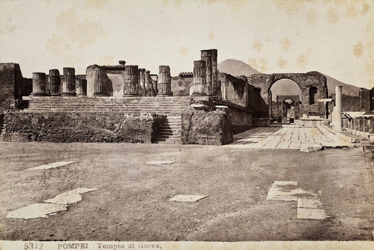 Jupiters tempel i Pompeji av Giorgio Sommer