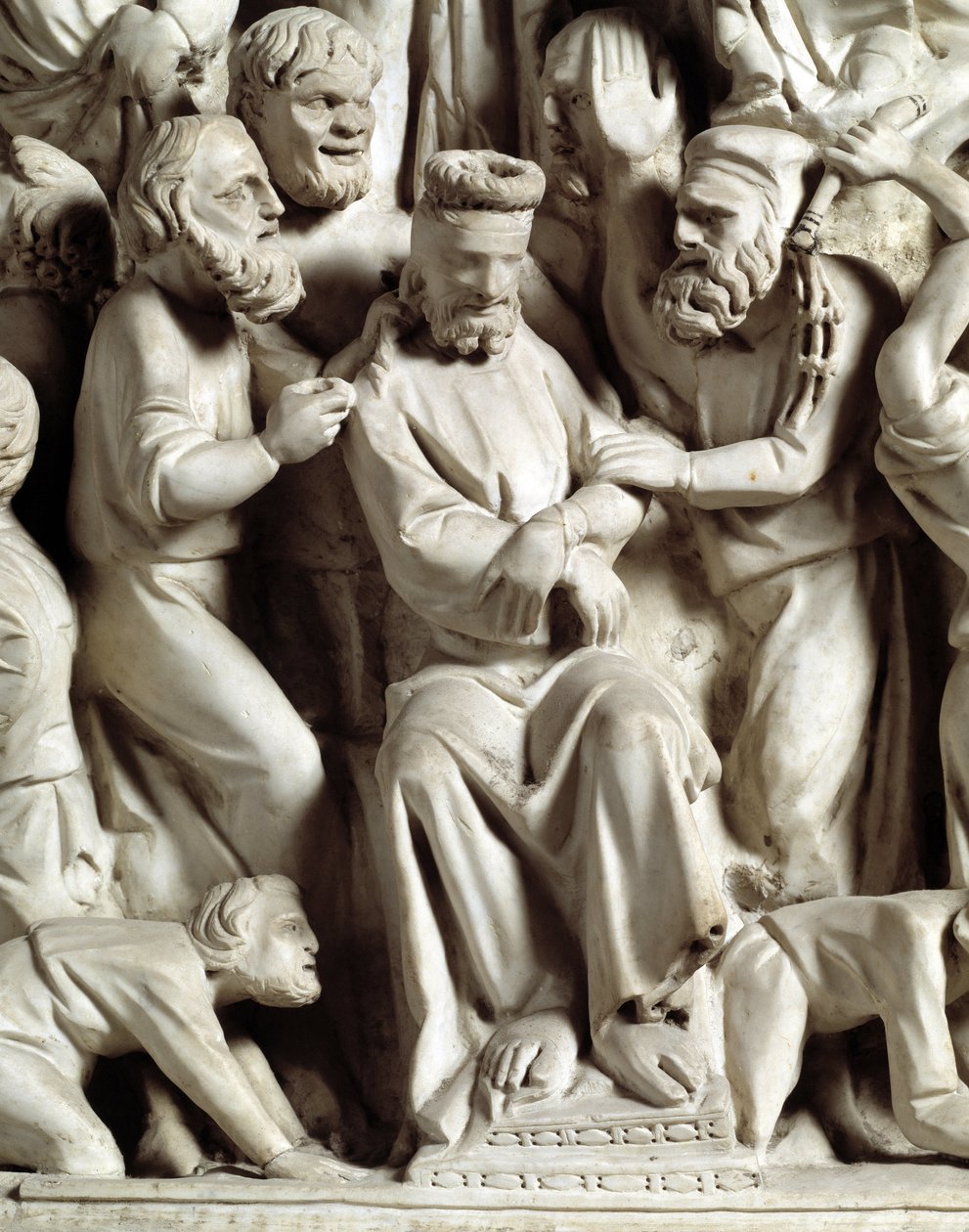 Detalj av relieferna av stolen realiserade av Giovanni Pisano (1248-1314): Detalj av relieferna av marmorpredikstolen, Jesus hånade 1302-1311 Cathedrale of Pisa (Duomo di Pisa), Italien av Giovanni Pisano