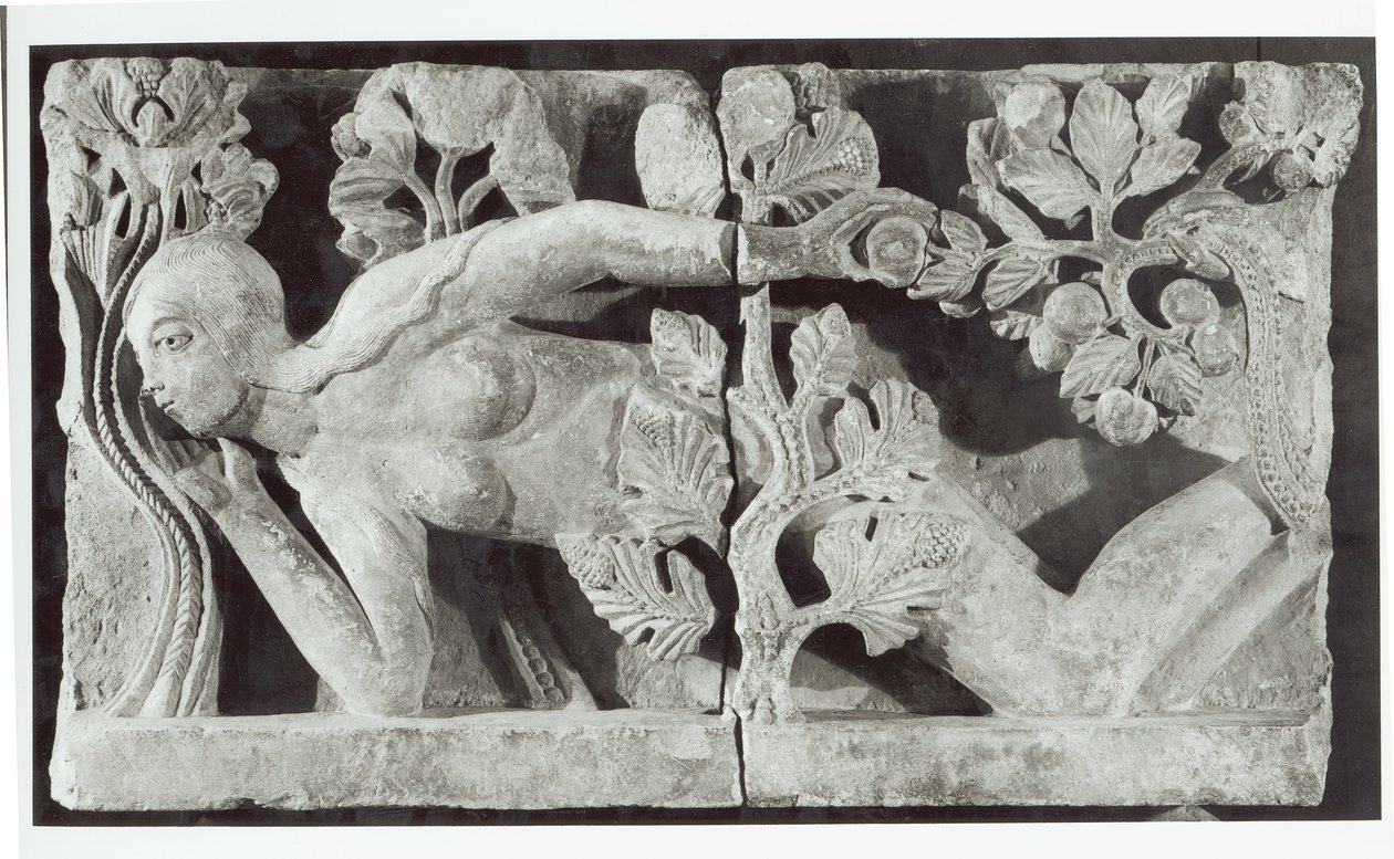 Eva, fragment av överliggaren från portalen till katedralen St. Lazare, ca 1135-40 av Gislebertus
