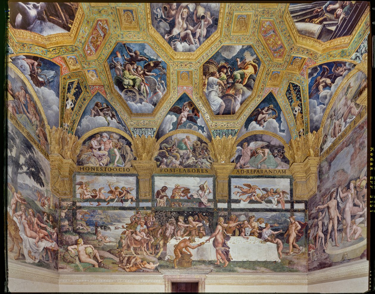 Room of Psiche: utsikt över den västra väggen, med den rustika banketten (fresk) av Giulio (workshop of) Romano