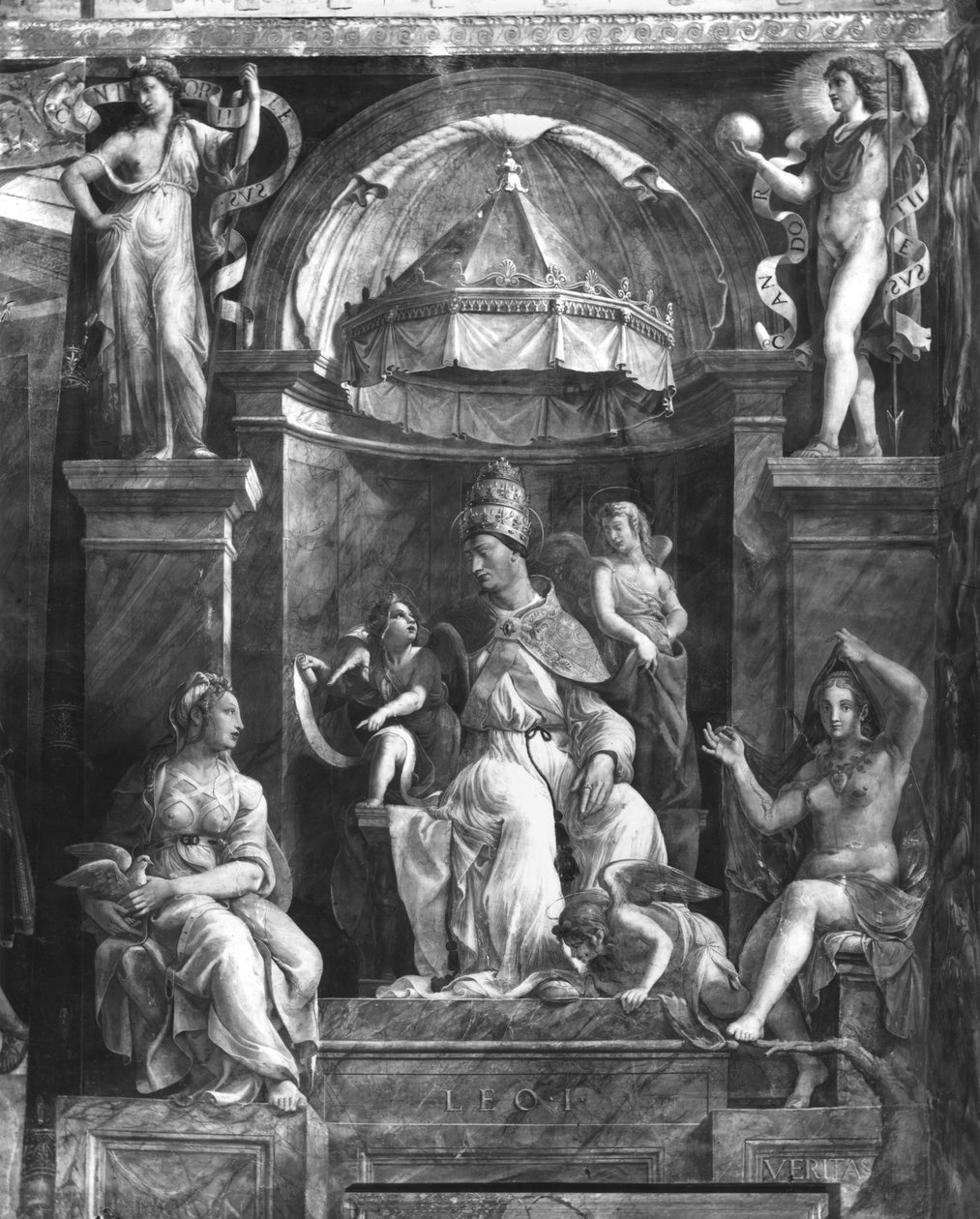 Påven Leo I den store (ca 390-461) mellan två dygder, Raphael Rooms (se även 252780 och 252781) av Giulio Romano