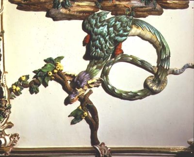 Salon Chino (kinesiskt rum) detalj som visar en utarbetad drake, 1769 (porslin) (se även 93237-8) av Giuseppe Gricci