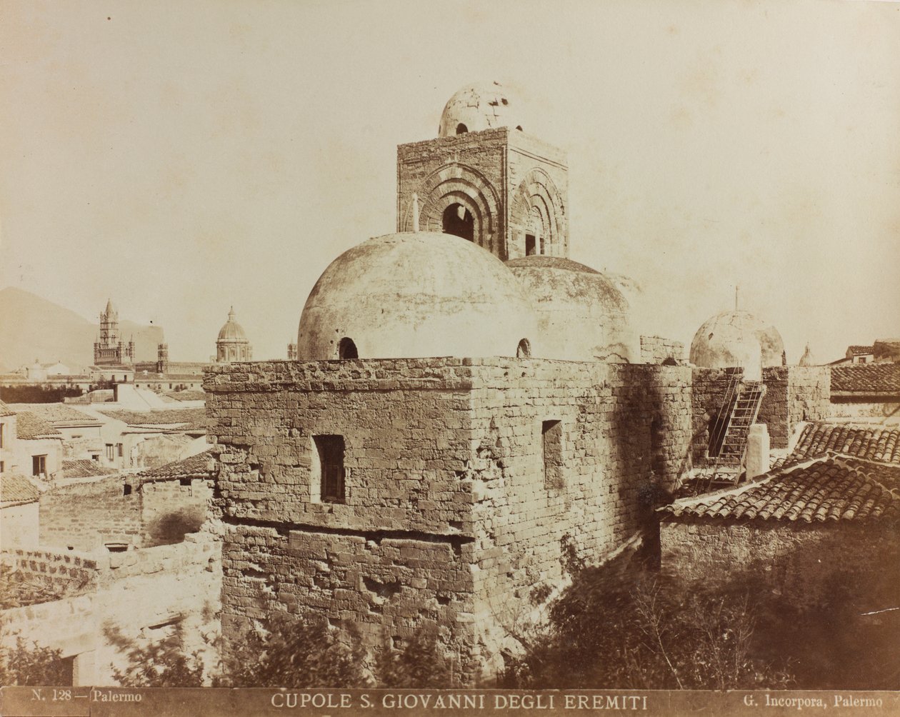 Kyrkan San Giovanni degli Eremiti i Palermo, detalj av kupolerna av Giuseppe Incorpora