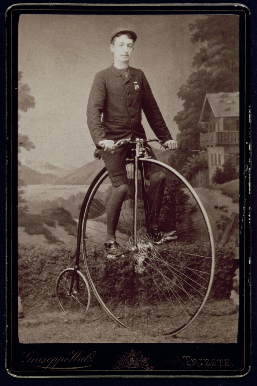 The Cyclist (silverbromid gelatintryck) av Giuseppe Wulz