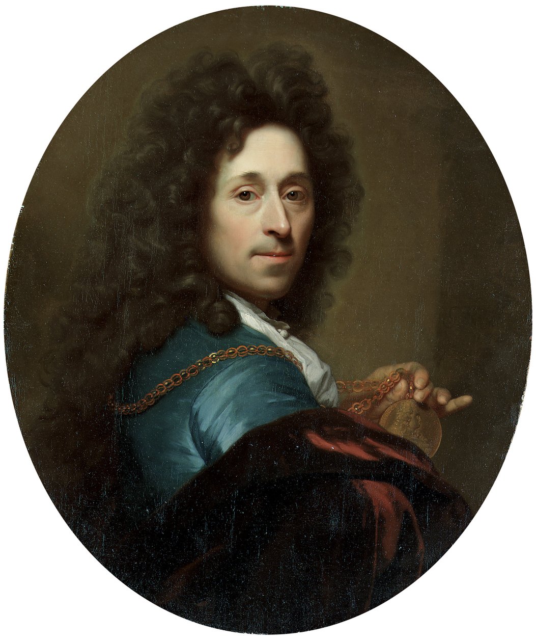 Porträtt av konstnären i en blå kappa och brun sammetskappe, med en medaljong av kurfursten Pfalz, Johann Wilhelm av Godfried Schalcken