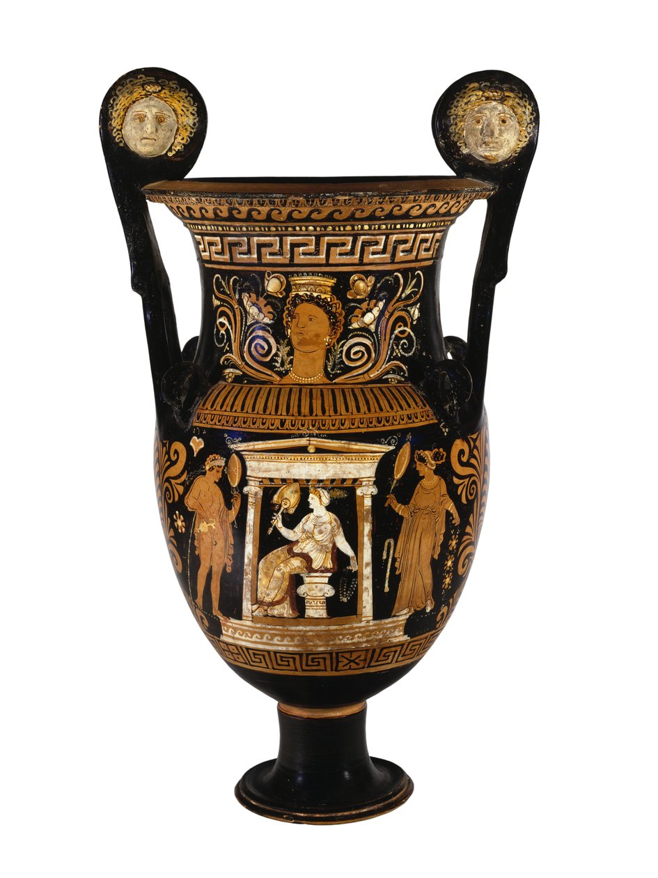 Apuliansk volutkrater med röd figur dekorerad med en sittande kvinna och hennes två skötare, ca 340-320 f.Kr. (keramik) av Greek