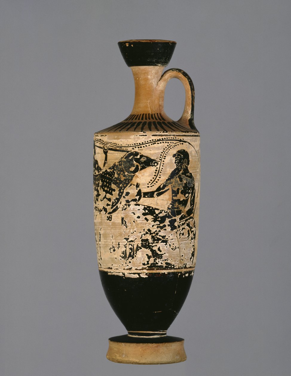 Attisk svartfigur lekythos dekorerad med Odysseus som flyr från cyklopen Polyphemus, av Theseusmålaren, c.500-450 f.Kr. (keramik) av Greek