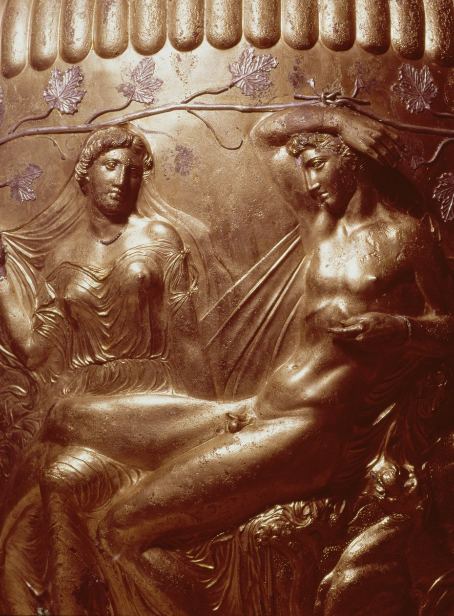 Detalj av Derveni Krater föreställande Dionysos och Ariadne förgylld brons av Greek