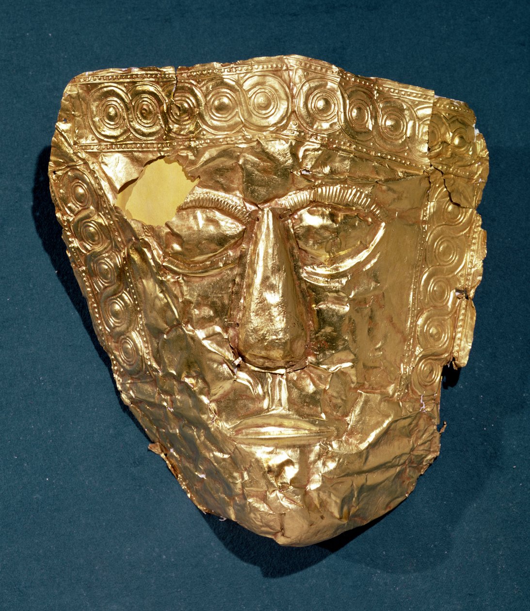 Gravmask, från Trebeniste nekropolis, Ohridsjön, Makedonien (guld) av Greek