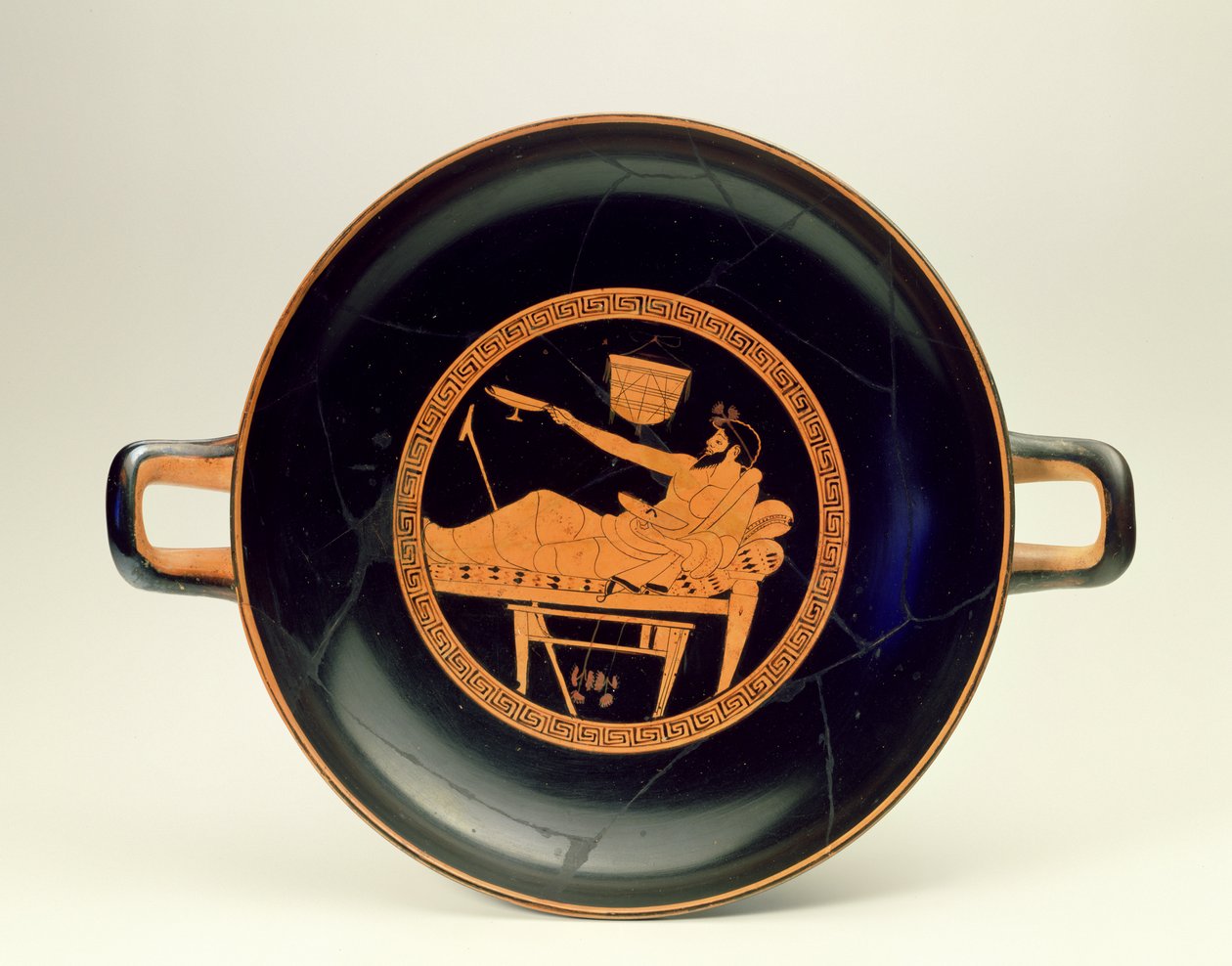 Rödfigur Kylix föreställande idrottare och symposist, c.480 f.Kr. (keramik) (se även 288291) av Greek