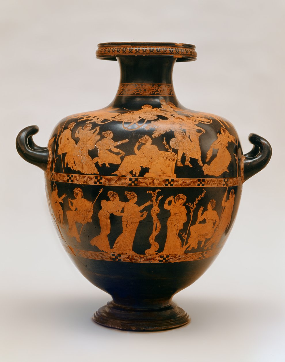 Rödfigurshydria av Medias Painter, Aten, c.420-400 f.Kr. (keramik) av Greek