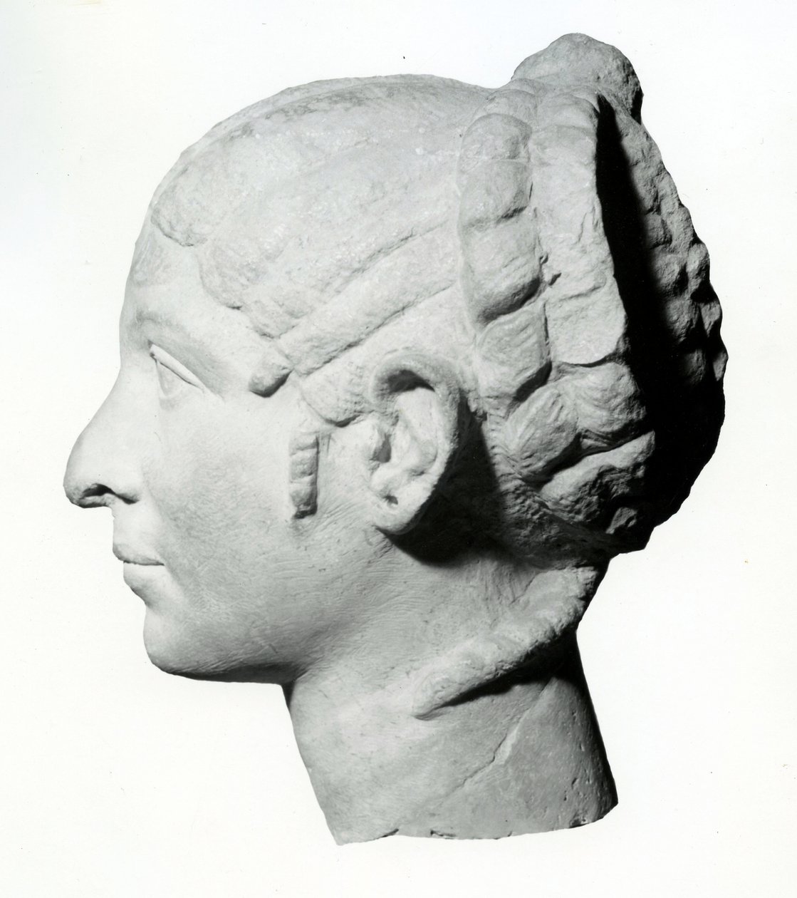 Syrisk kvinna ibland identifierad som Cleopatra - profil, 1:a århundradet f.Kr. (skulptur) av Greek