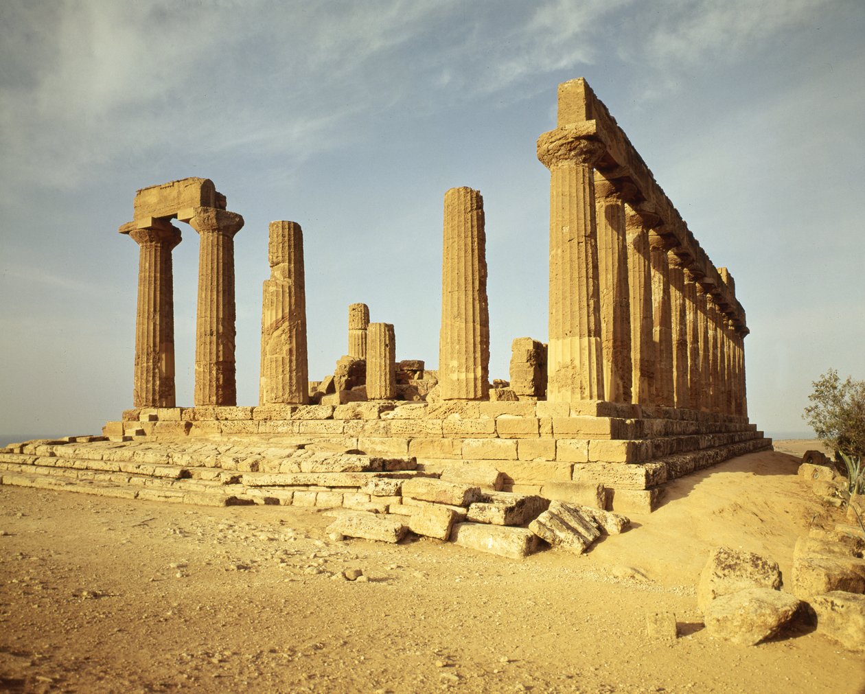 Utsikt över Hera Lacinias tempel, c.492 f.Kr av Greek