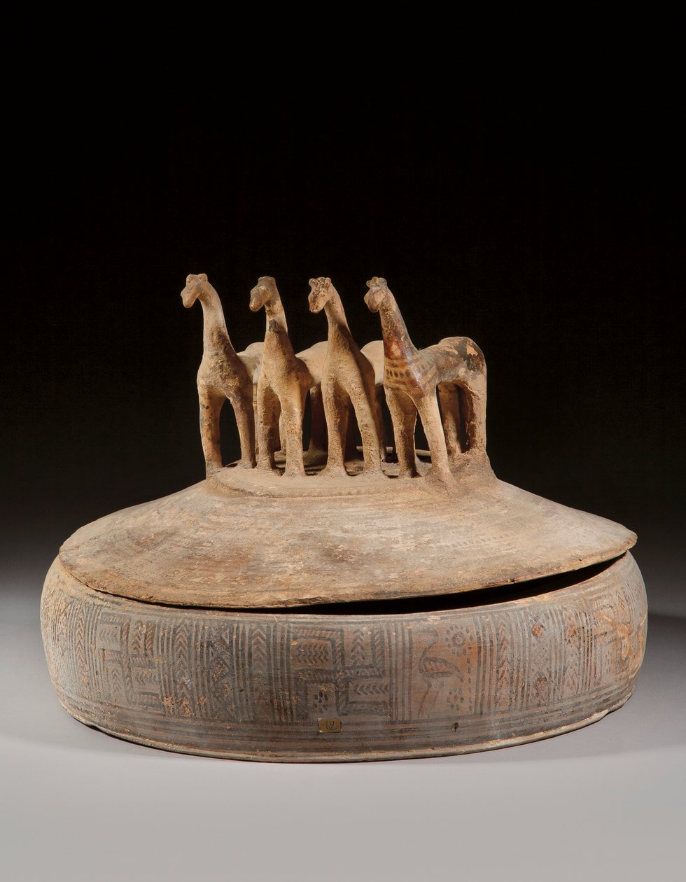 Attic pyxis, sen geometrisk period, c.3:e fjärdedelen av 700-talet f.Kr av Greek