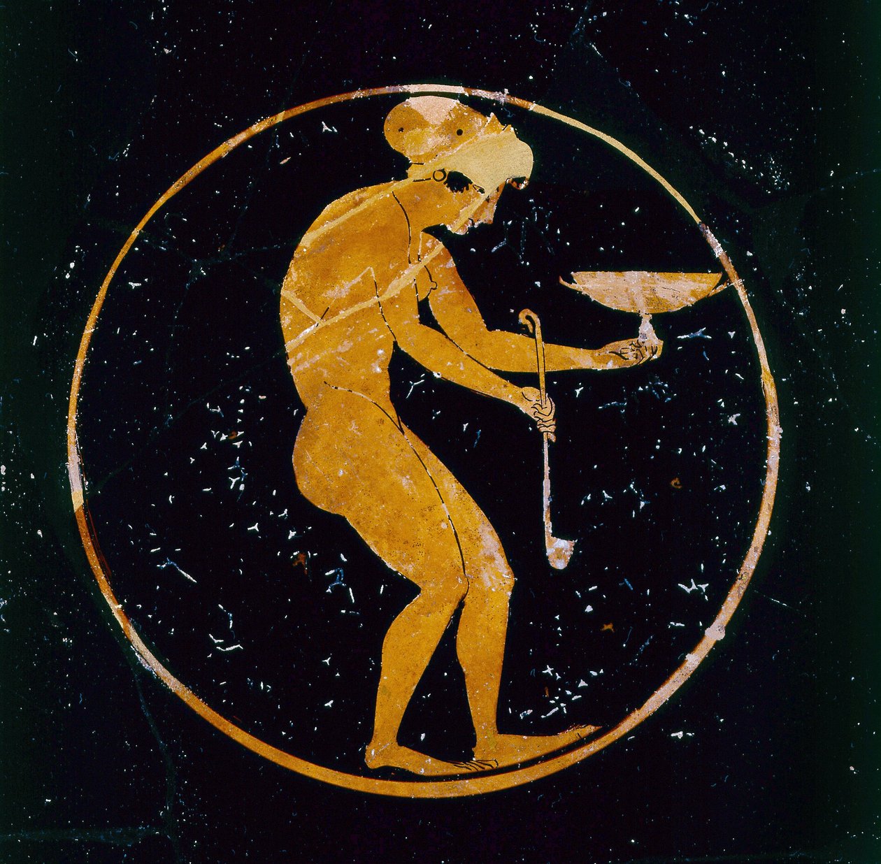 Vindskopp med röd figur dekorerad med en naken slavflicka som håller en vinkopp och en slev, av Oltos, ca 510 f.Kr. av Greek