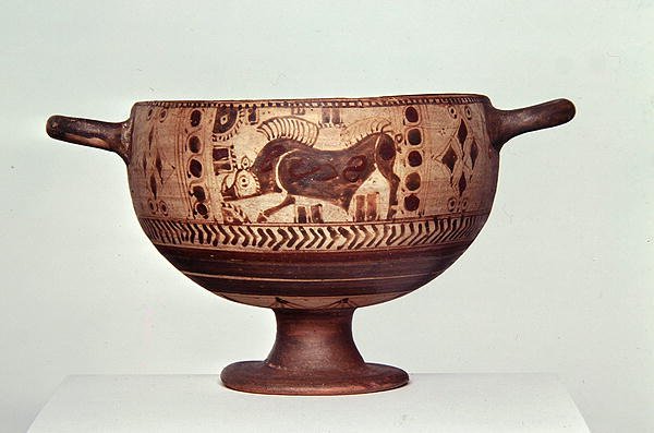 Kotyle med svart figur, ca 600-500 f.Kr. (keramik) (se även 307544 och 307546) av Greek
