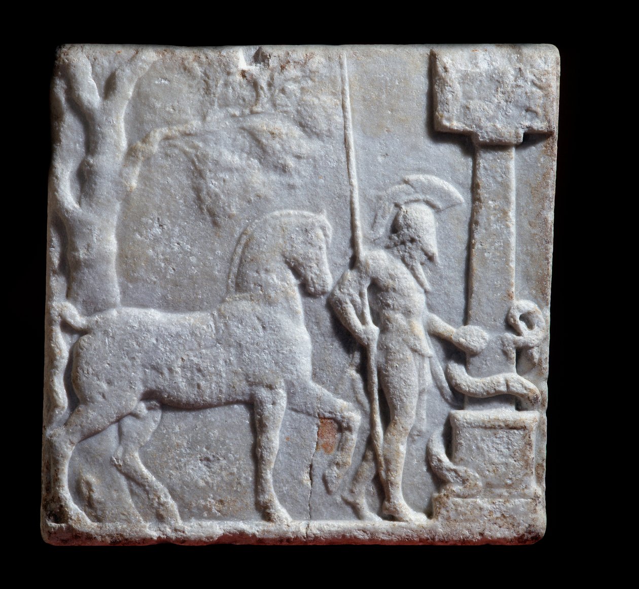 Grekisk konst: marmorstele dekorerad av en ryttare med sin häst, slutet av 2:a - början av 1:a århundradet f.Kr., Dim 52x52x9 cm Mantua - Palazzo Ducale, Coll statuaria, inv n 6669 - Grekisk konst: marmorstele med relief som representerar en ryttare och en av Greek