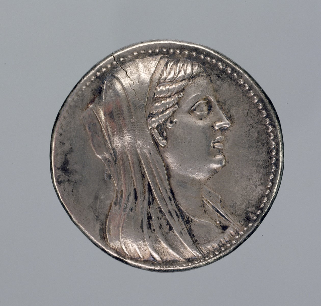 Silverdidrakma från Berenice II (silver) (se även 288290) av Greek