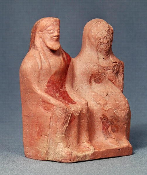 Två tronande figurer, sent 600-tal f.Kr. (keramik) (se även 293748) av Greek
