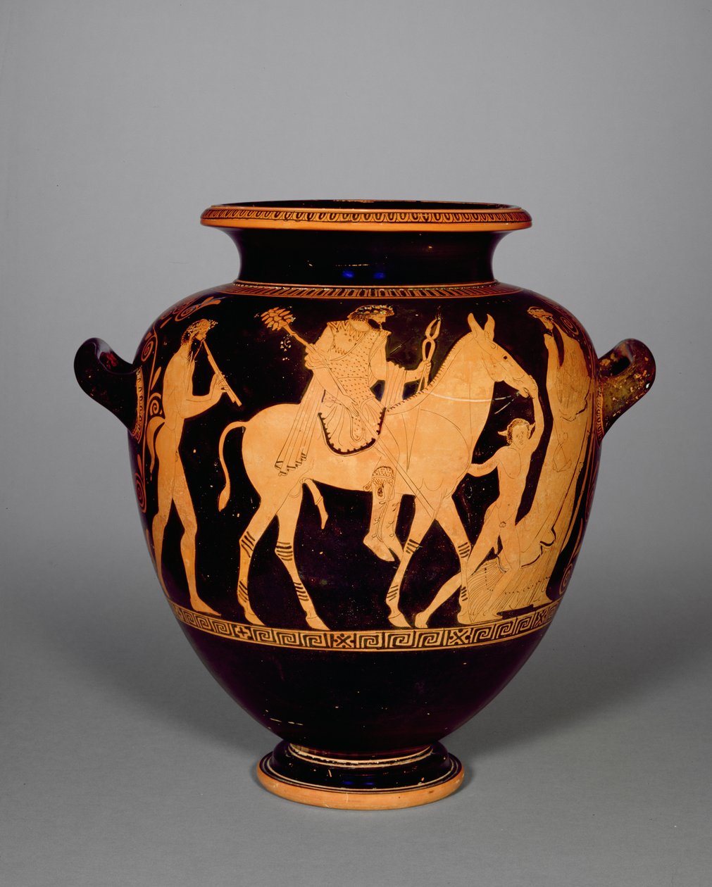 Attic röd-figur stamnos, som visar återkomsten av Hefaistos, från gruppen av Polygnotus, c.440 f.Kr. (keramik) (se även 293739 och för detaljer se 307551) av Greek School