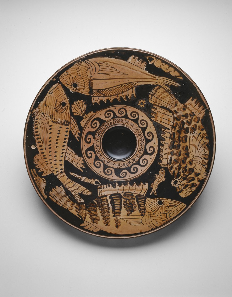 Fisktallrik, 400-350 f.Kr av Greek School