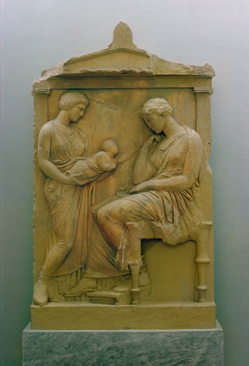 Begravningsstela som föreställer en piga som håller ut ett barn till en sittande kvinna (marmor) av Greek School