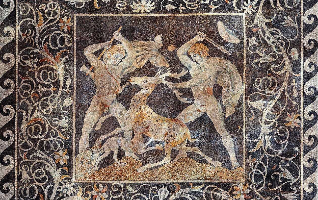 Hjortjaktsmosaik, Alexander den store och Hefestion (Hephaestion), Pella, Grekland, 330-300 f.Kr (mosaik) av Greek School