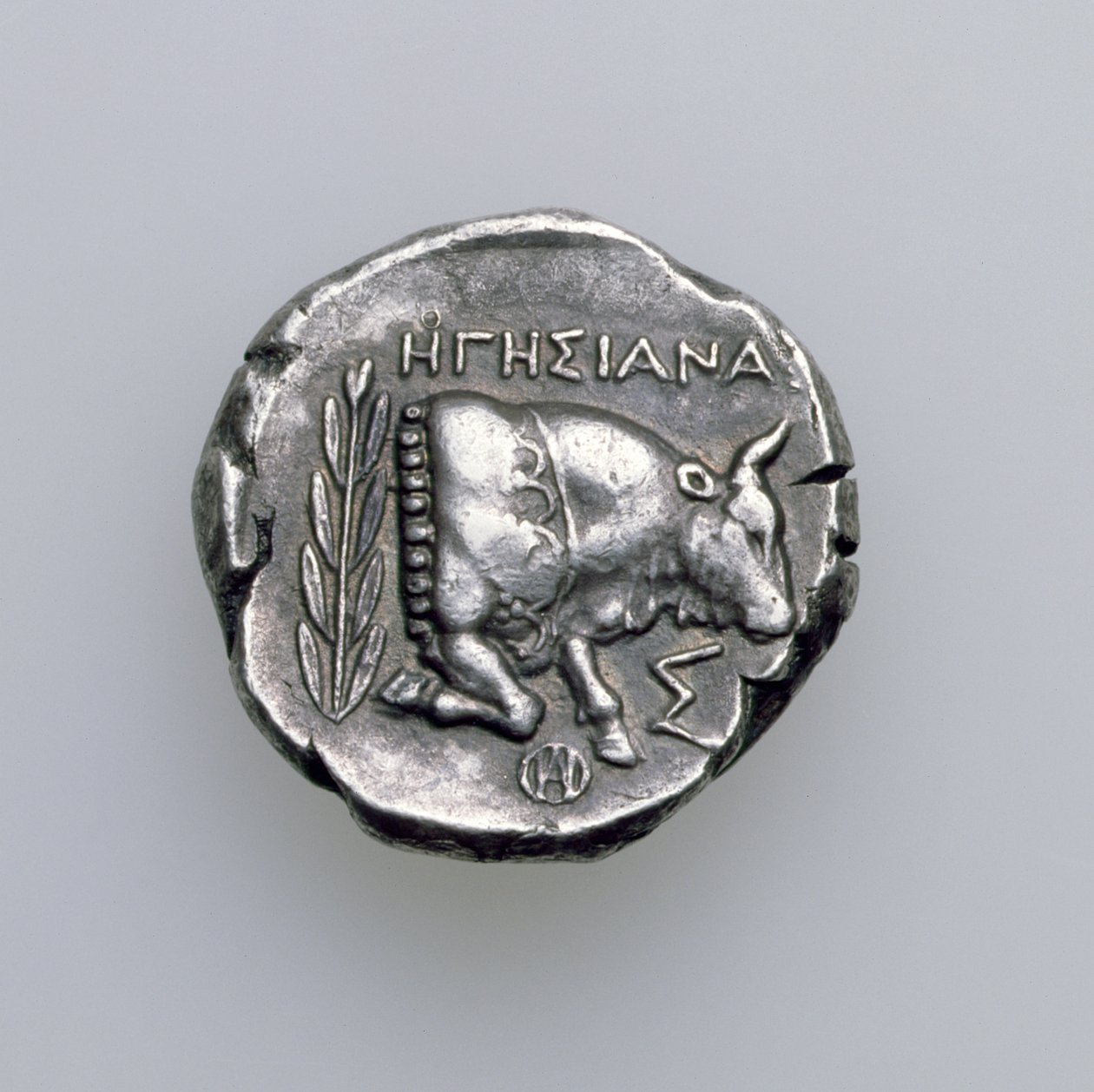 Tetradrachm of Samos, Ionia, föreställande en tjur, ca 390 f.Kr. (omvänd) (silver) (för framsidan se 168076) av Greek School