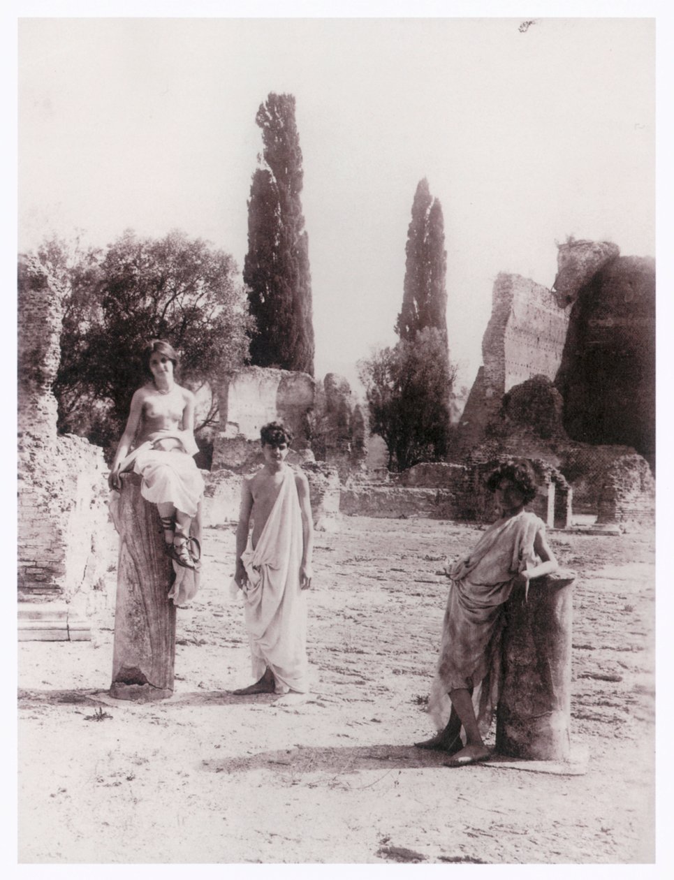 Galdi arbetade för Plueschow (foto) av Guglielmo (1852 1930) Plüschow