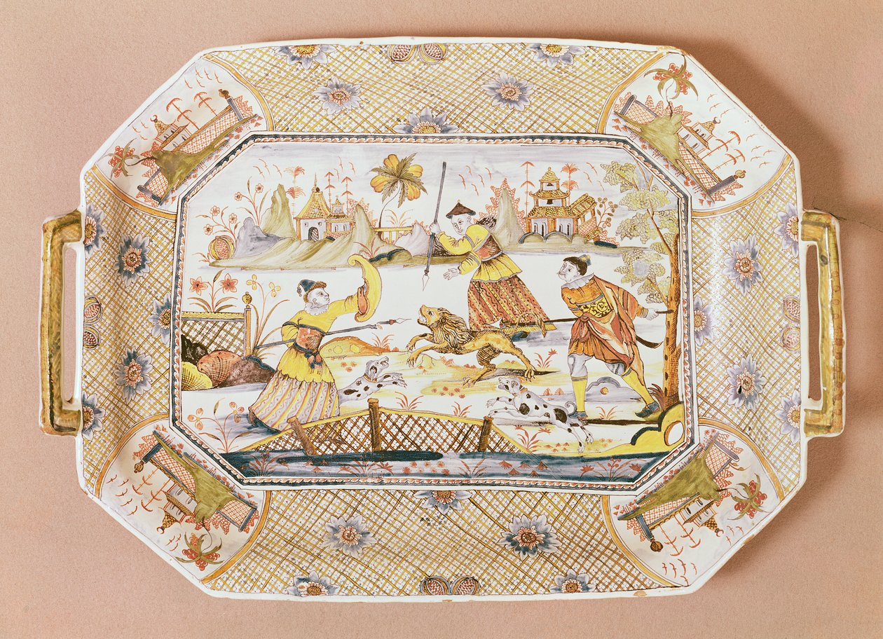 Åttakantigt fat med ett kinesiskt mönster av en lejonjakt, ca 1730 (keramik) av Guillibaud