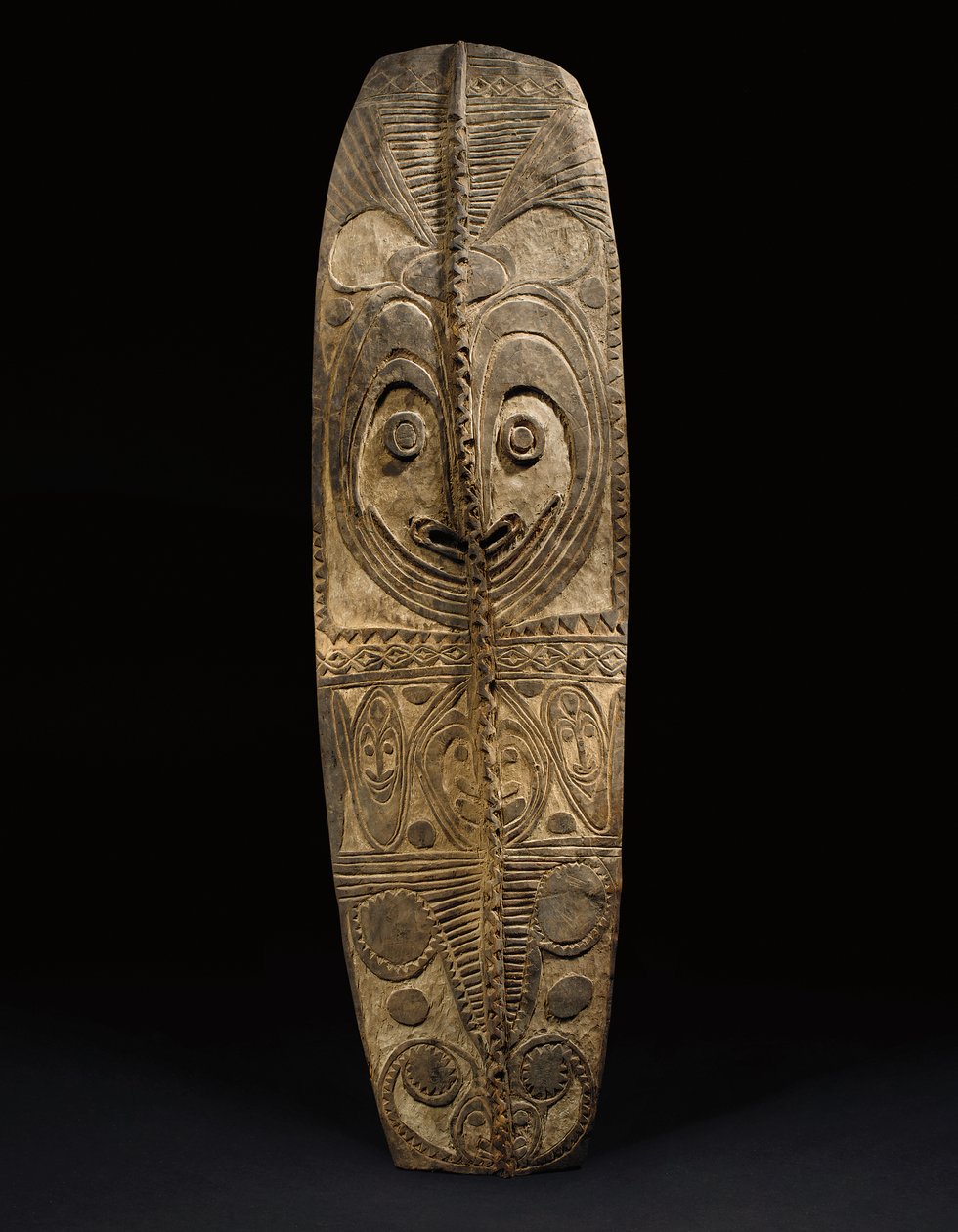Oval East Sepik-sköld, Wogamusin eller Aprilfloden (trä) av Guinean New