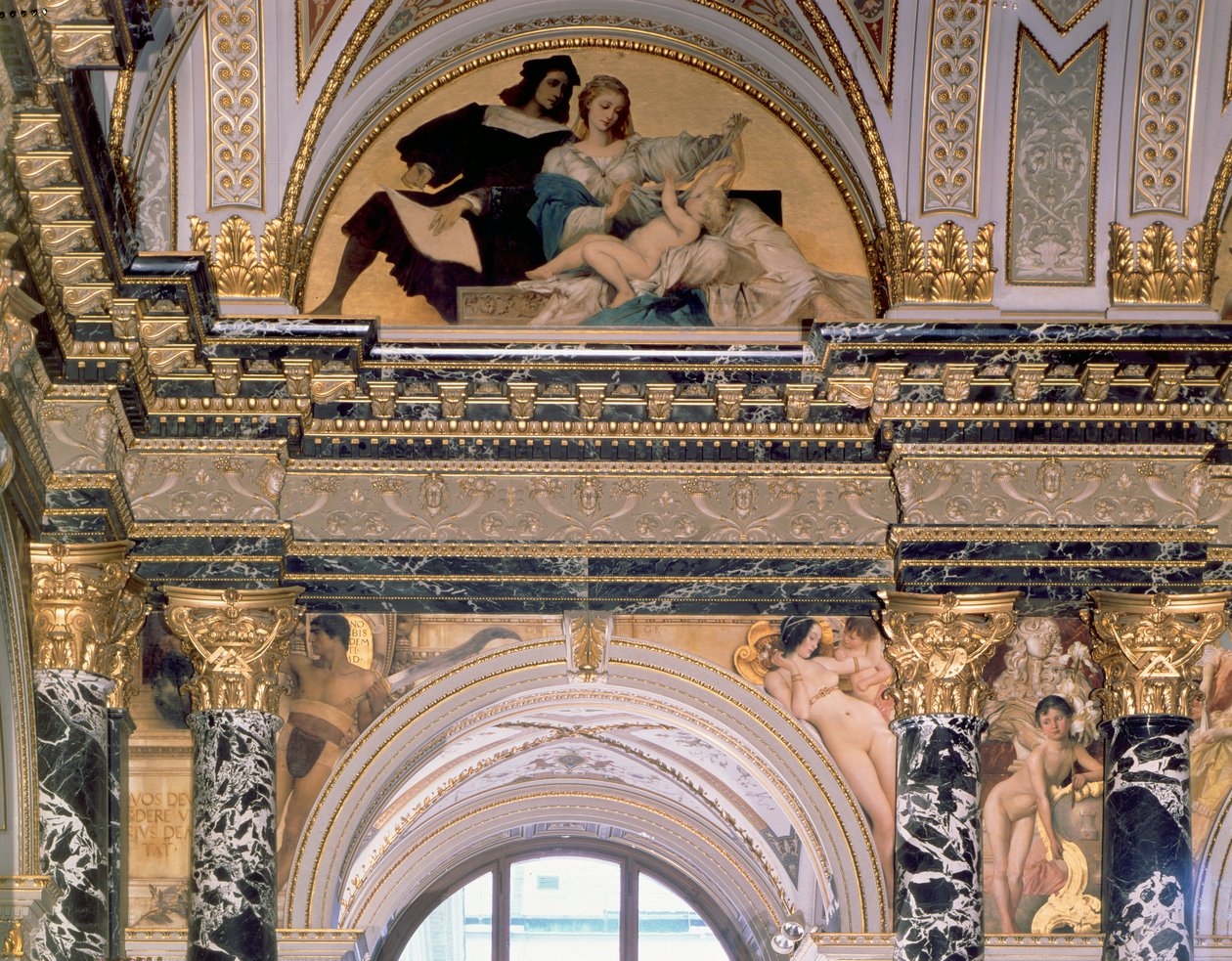 Interiör av Kunsthistorisches Museum, Wien föreställande valv med spandrel-dekoration föreställande figurer av David och Venus som representerar 1300- och 1400-talets Florens, Wien, 189091 (väggmålning) av Gustav Klimt