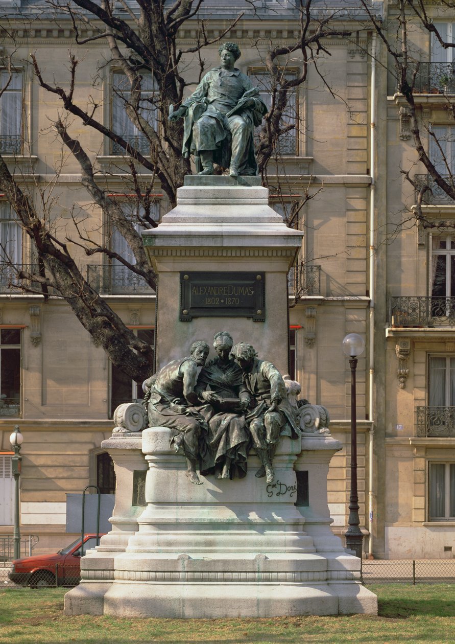 Monument till Alexander Dumas pere (1802-70) fransk romanförfattare och dramatiker, 1883 (sten och brons) av Gustave Dore