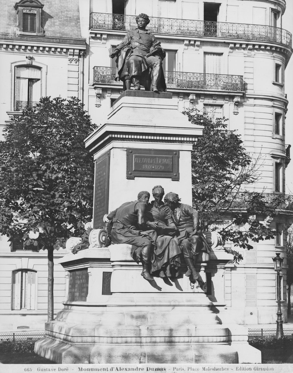 Monument till Alexandre Dumas Pere, 1883 (sten och brons) (se även 98561, 287762-287764) av Gustave Dore