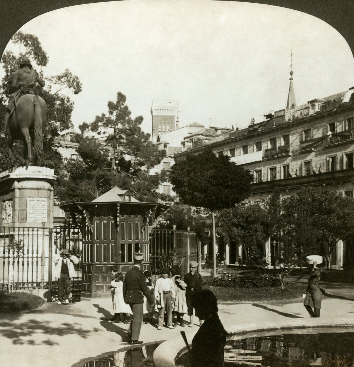 Plaza Mayor, Madrid, Spanien. av H. C. White